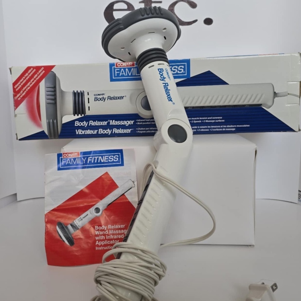 Conair Family Fitness Body Trainer Wand Massager 4 Surfaces Angled Reach 2 Speed